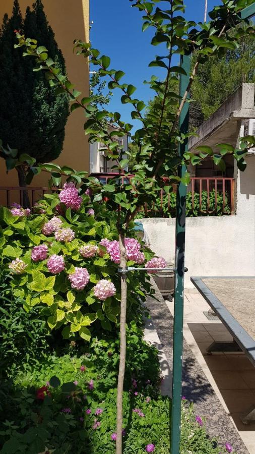 Apartmani Babic Dugi Rat Exteriör bild