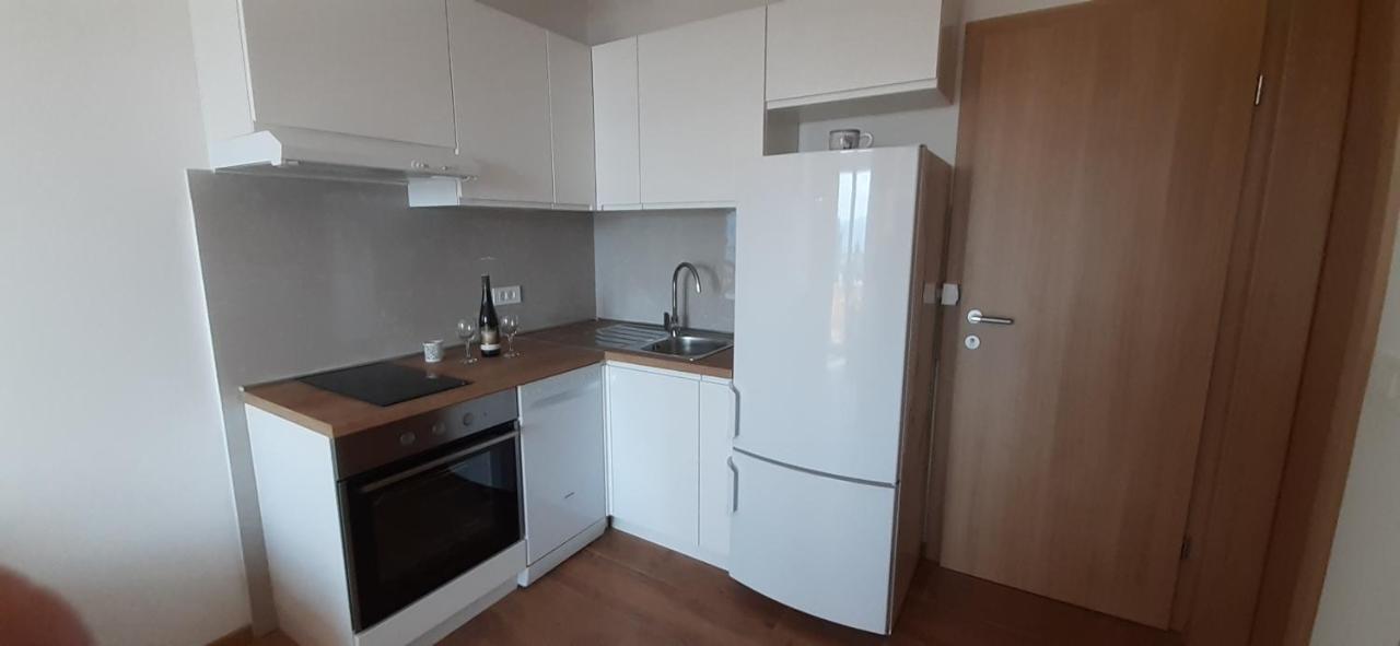 Apartmani Babic Dugi Rat Exteriör bild